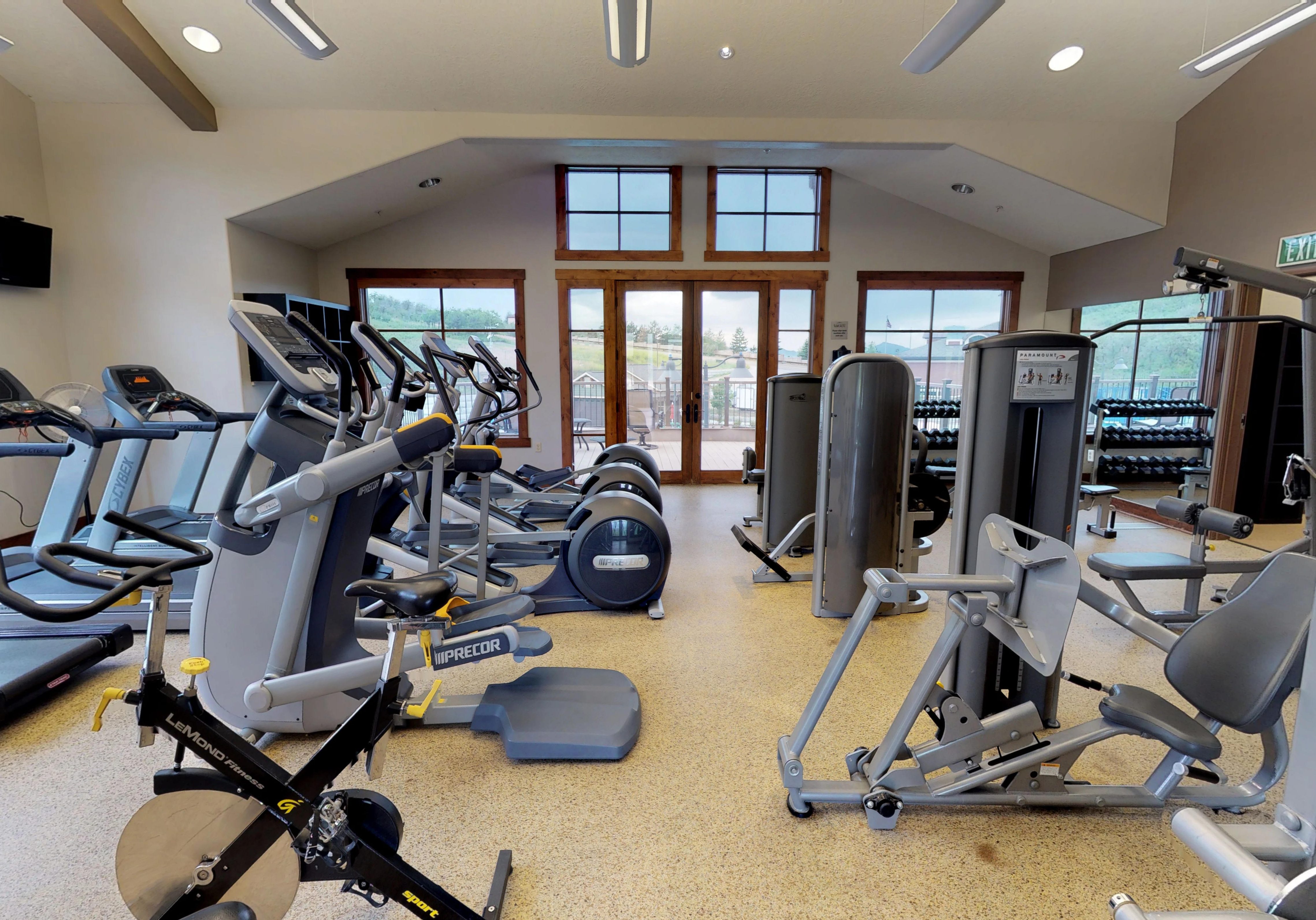 SunCrest-Clubhouse-Gym